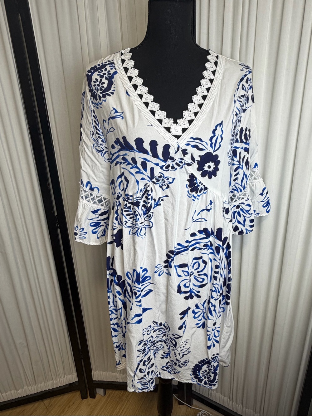 Cupshe White V-Neck Dress with Blue Floral Print